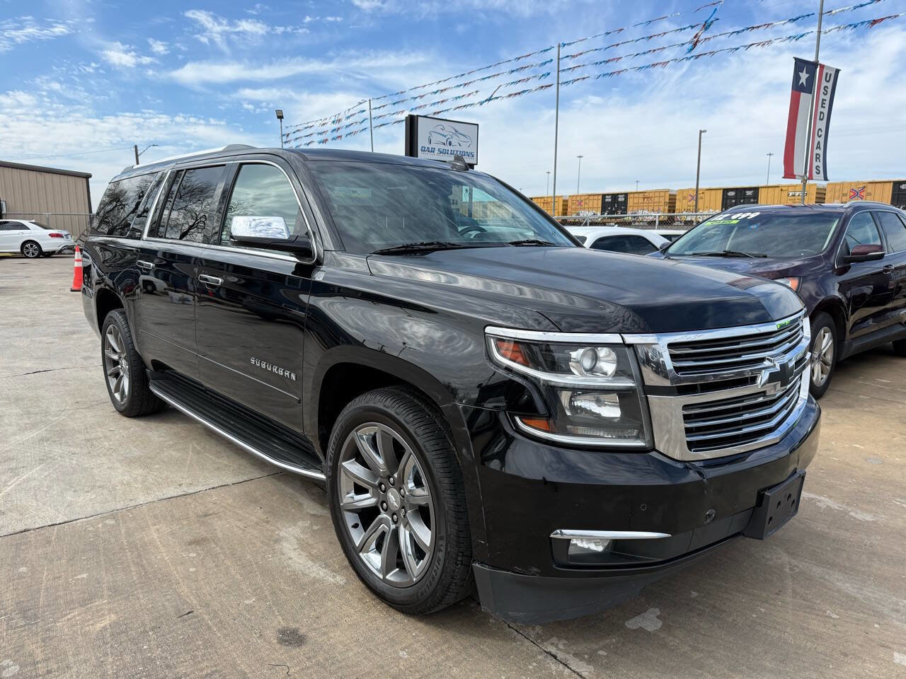 Used 2016 Chevrolet Suburban LTZ image 4