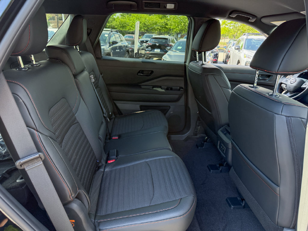 New 2026 Nissan Pathfinder Rock Creek AWD/4WD image 31