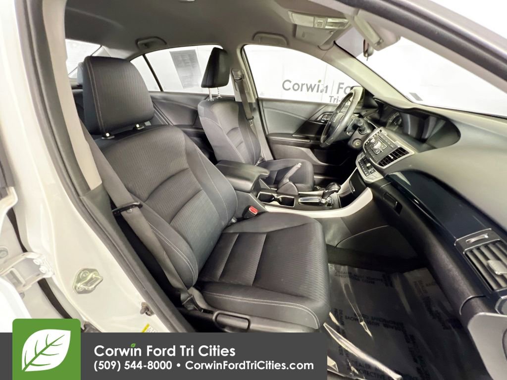 Used 2015 Honda Accord Sport image 17