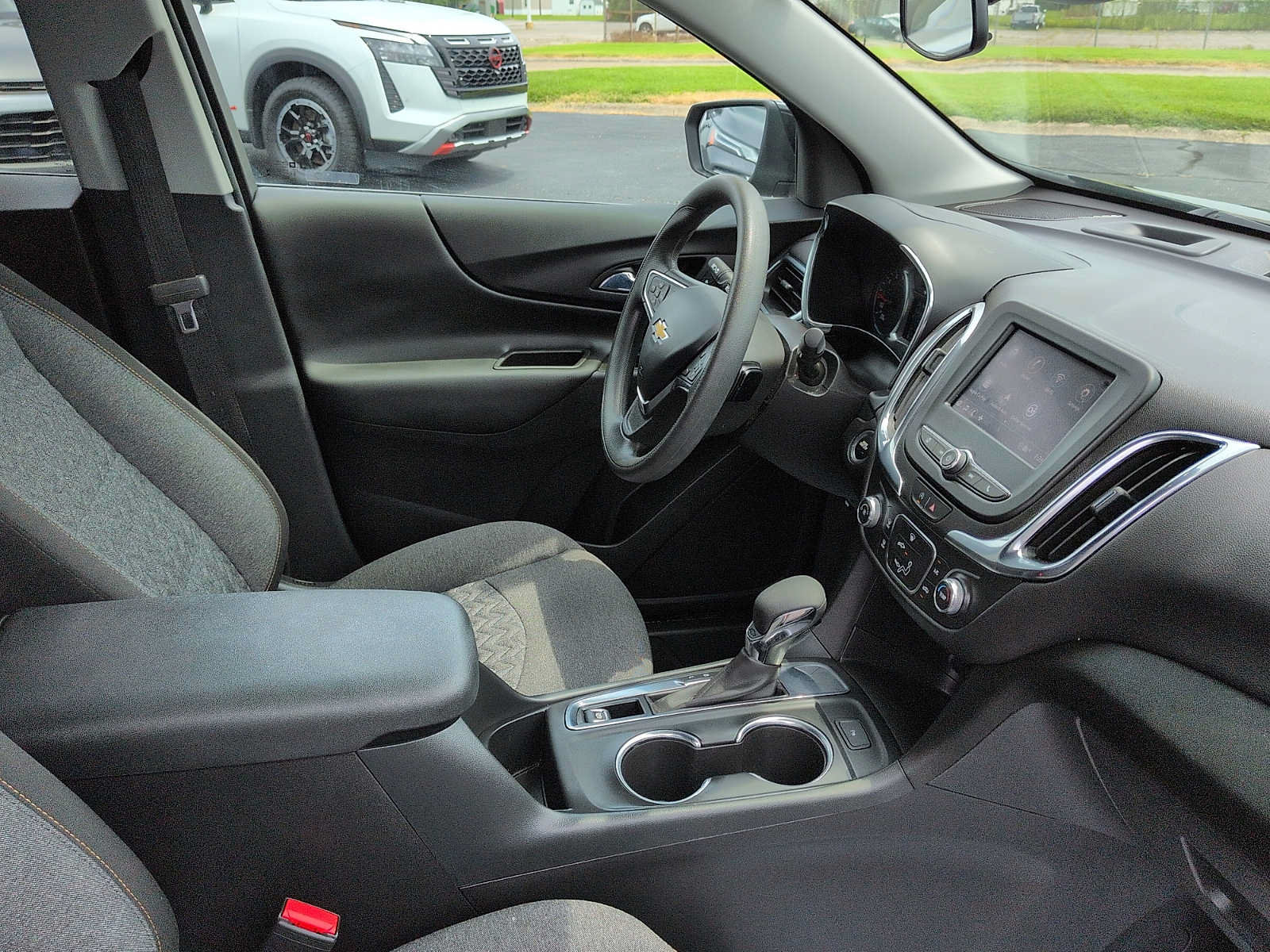 Used 2024 Chevrolet Equinox LT FWD image 10