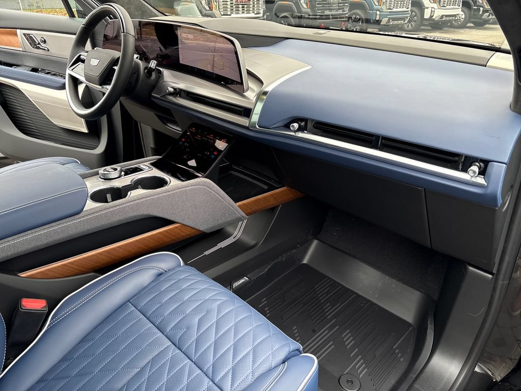 New 2026 Cadillac Vistiq Premium Luxury w/ LPO, Floor Liner Package AWD/4WD image 53