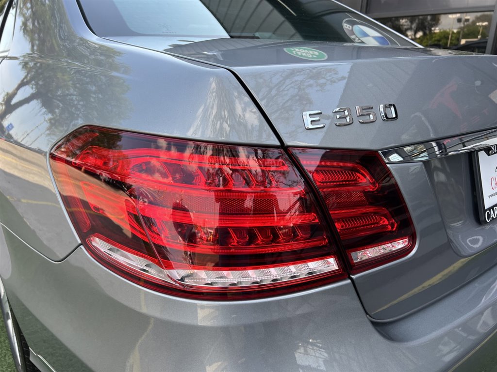 Used 2014 Mercedes-Benz E 350 4MATIC Sedan w/ Premium 1 Package image 11