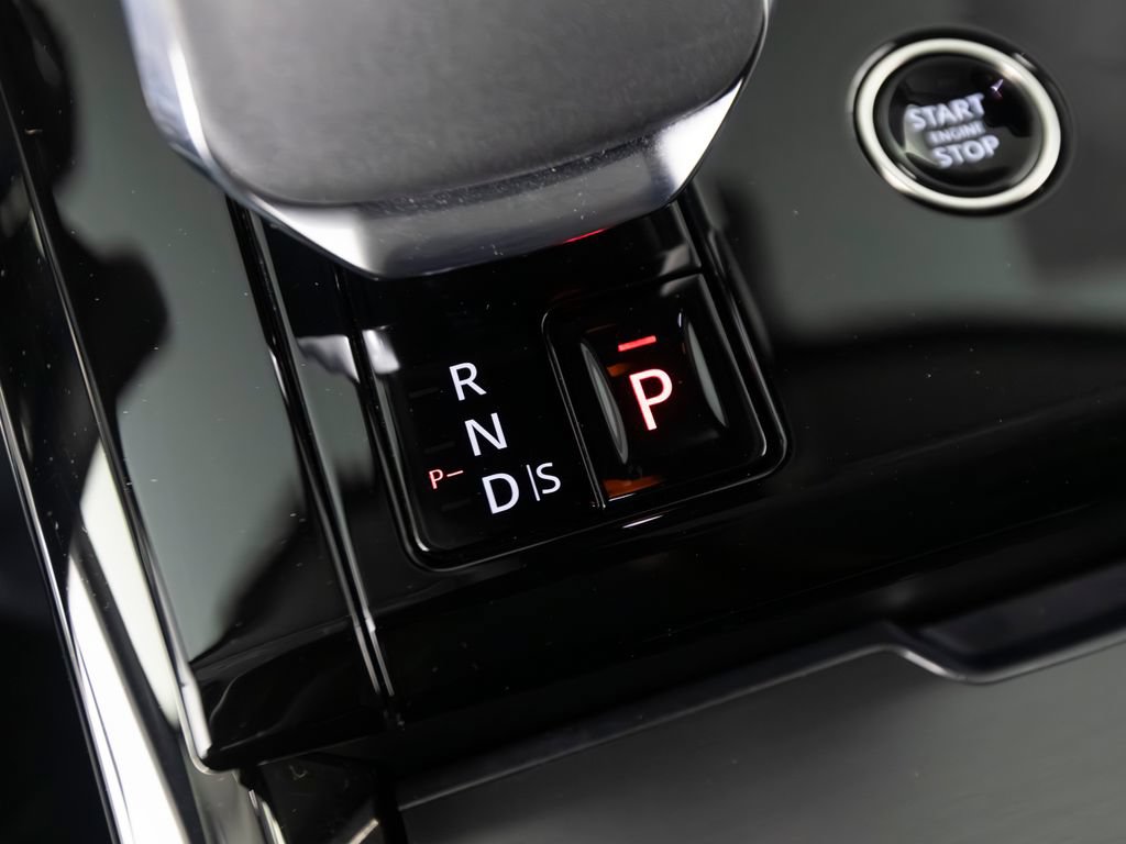 Used 2024 Land Rover Range Rover Sport SE AWD/4WD image 27