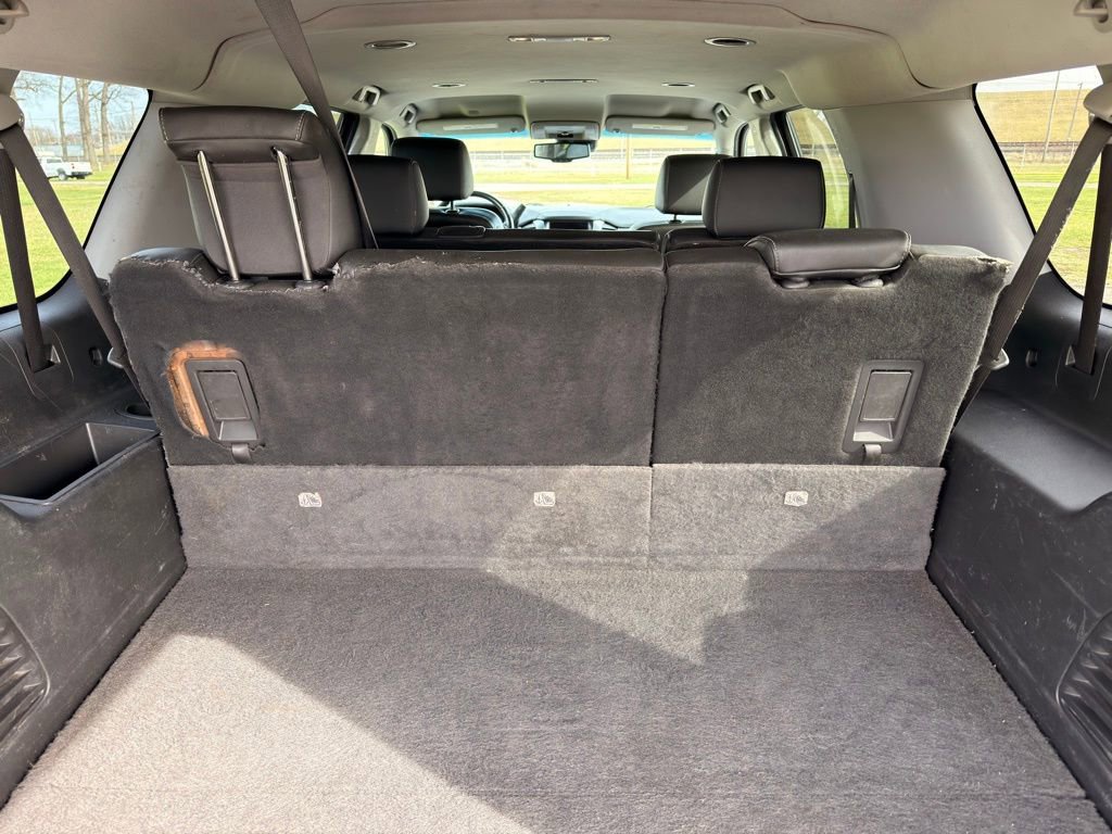 Used 2018 Chevrolet Suburban LT image 32