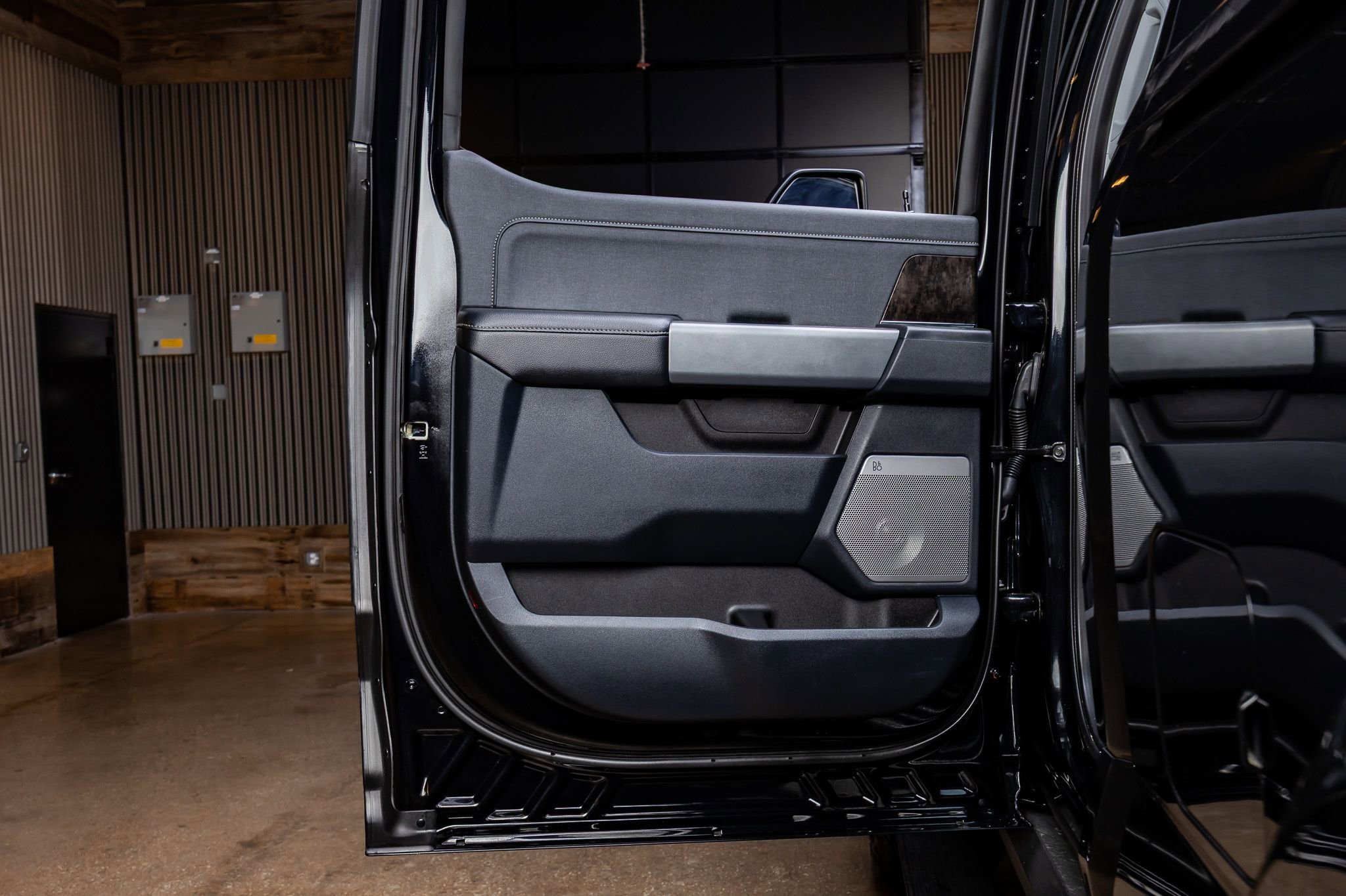 Used 2023 Ford F250 Lariat w/ Lariat Ultimate Package image 37