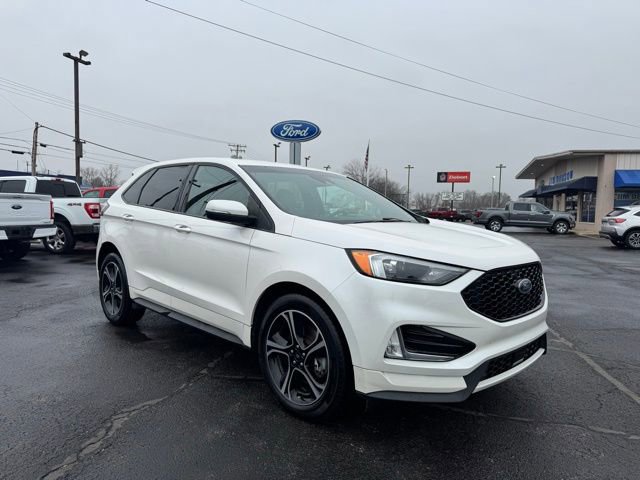 Used 2019 Ford Edge ST w/ Convenience Package image 3