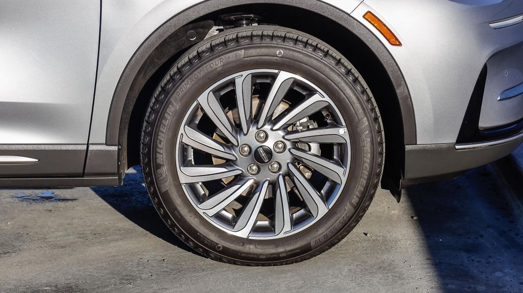 Used 2024 Lincoln Corsair Reserve w/ Equipment Group 201A image 11