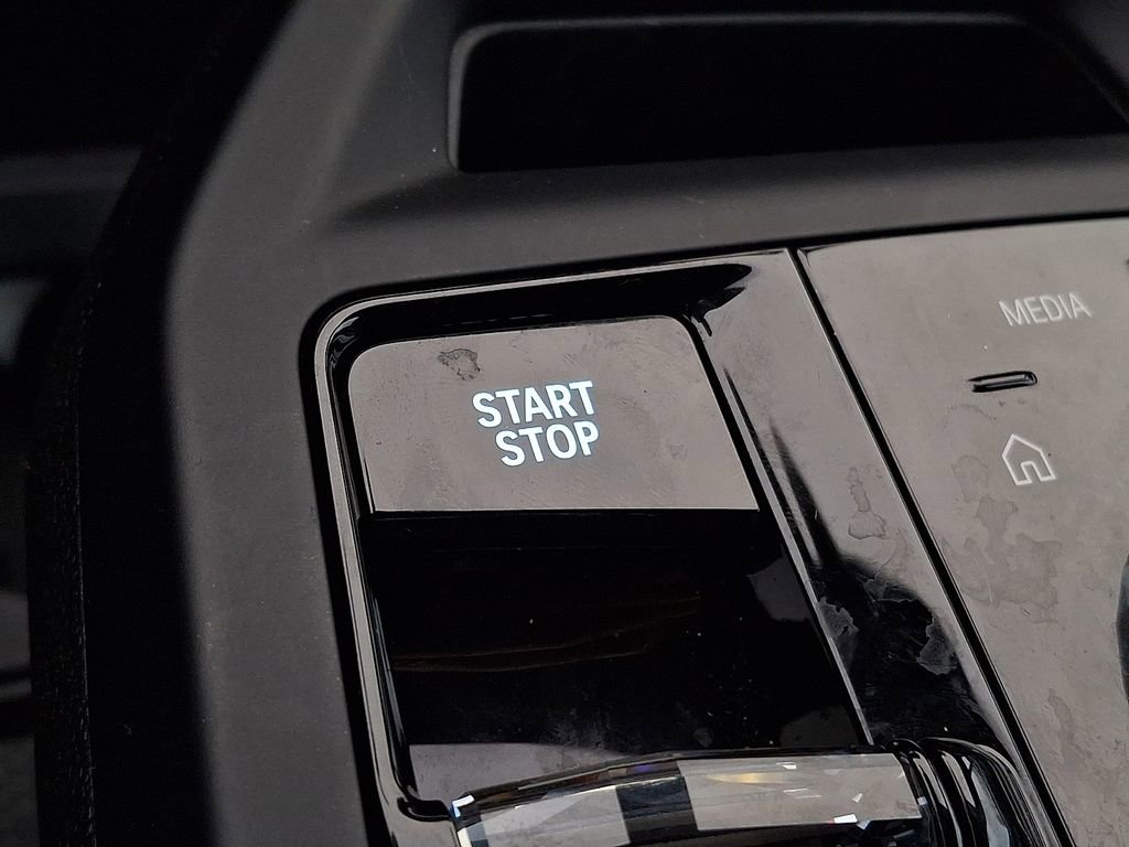 Used 2025 BMW iX M60 image 20