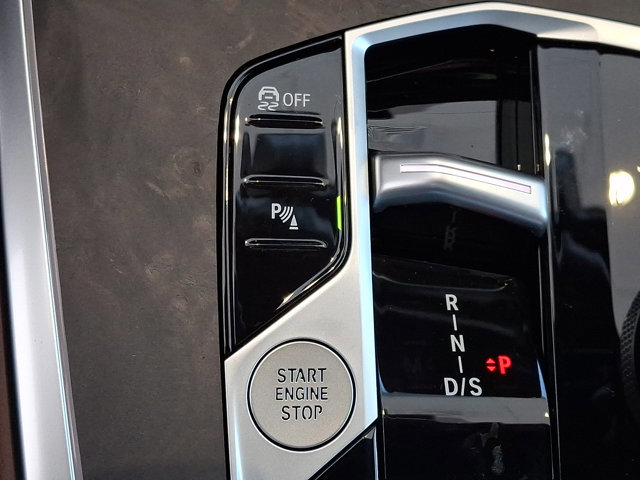 New 2026 BMW X7 xDrive40i w/ M Sport Package image 19