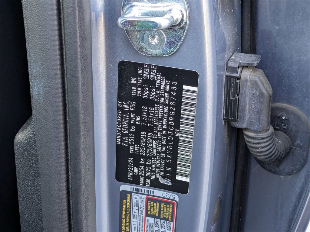 Used 2024 Kia Sorento S image 41