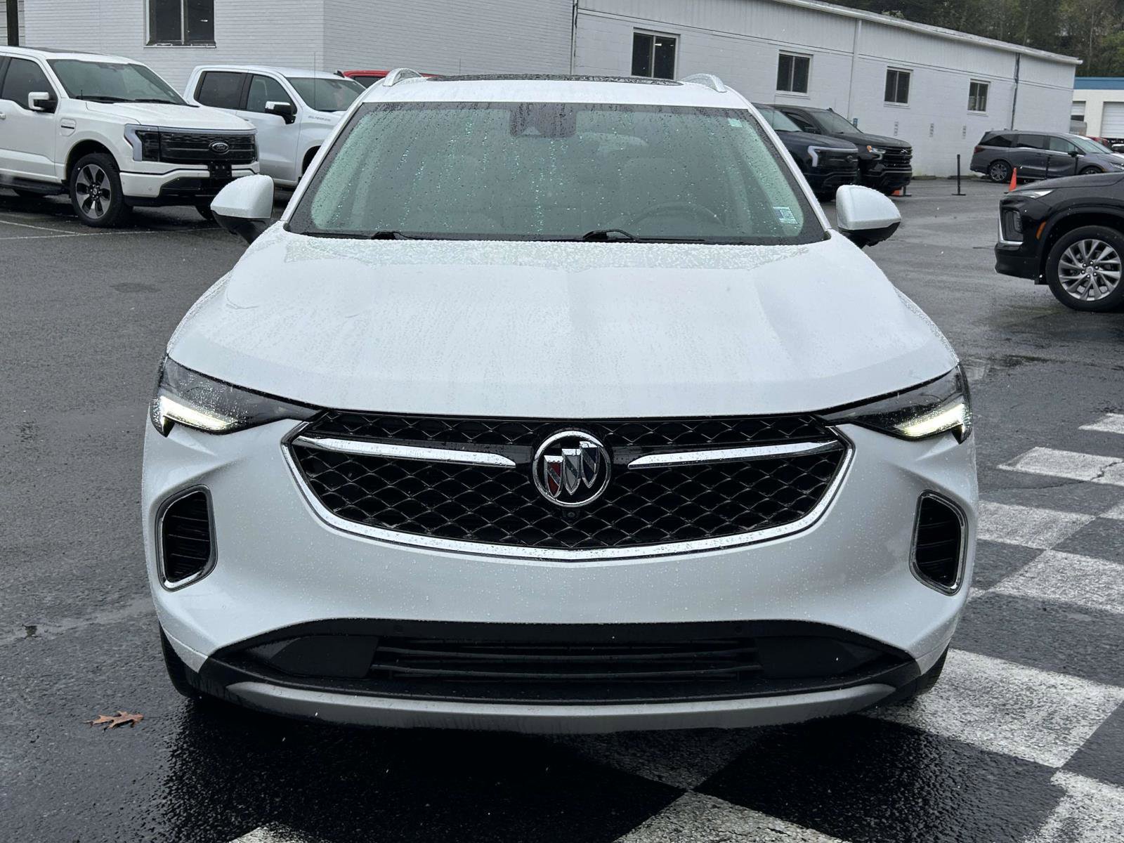 Used 2022 Buick Envision Avenir w/ Technology Package II image 8