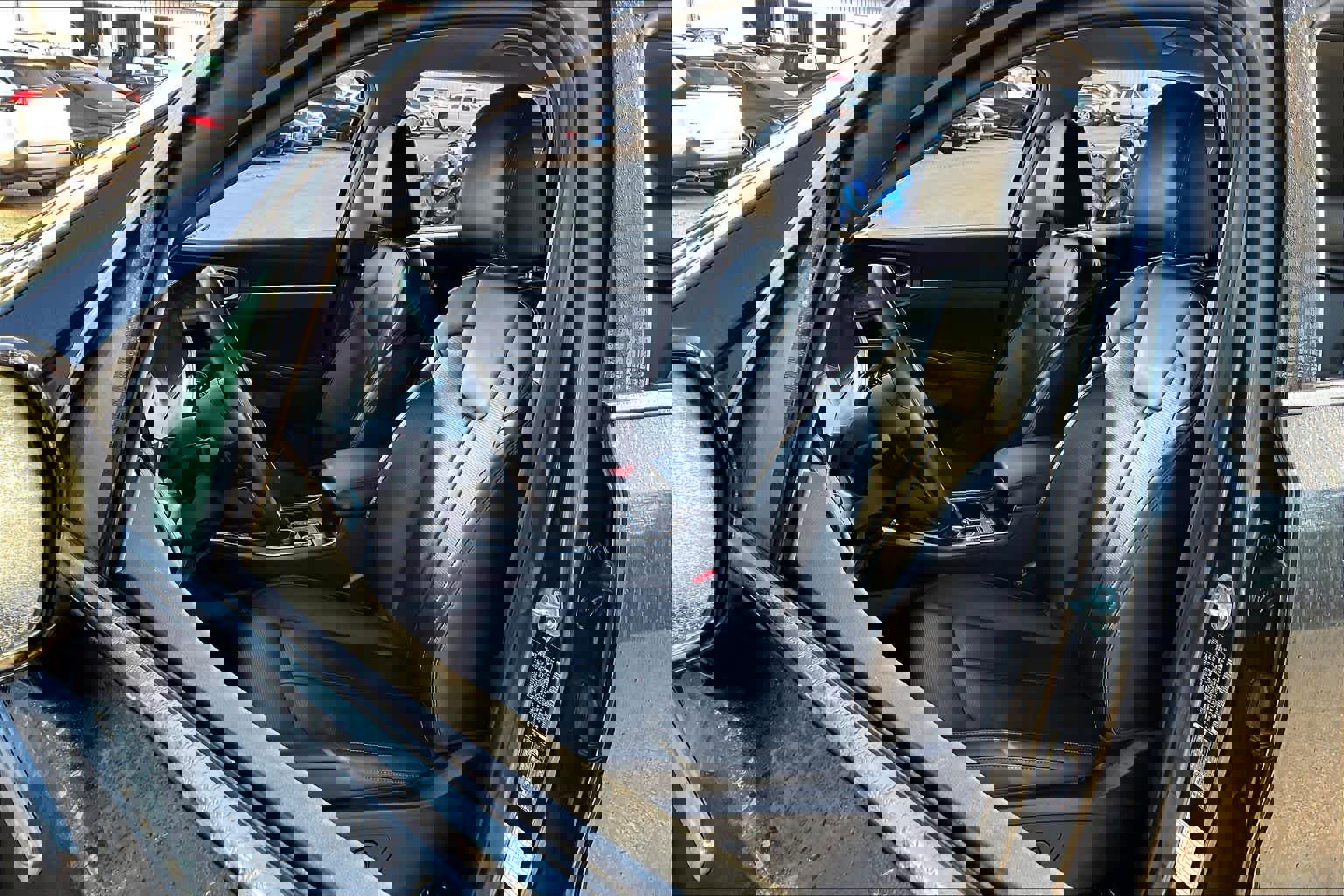 Used 2024 Kia Sorento S image 7