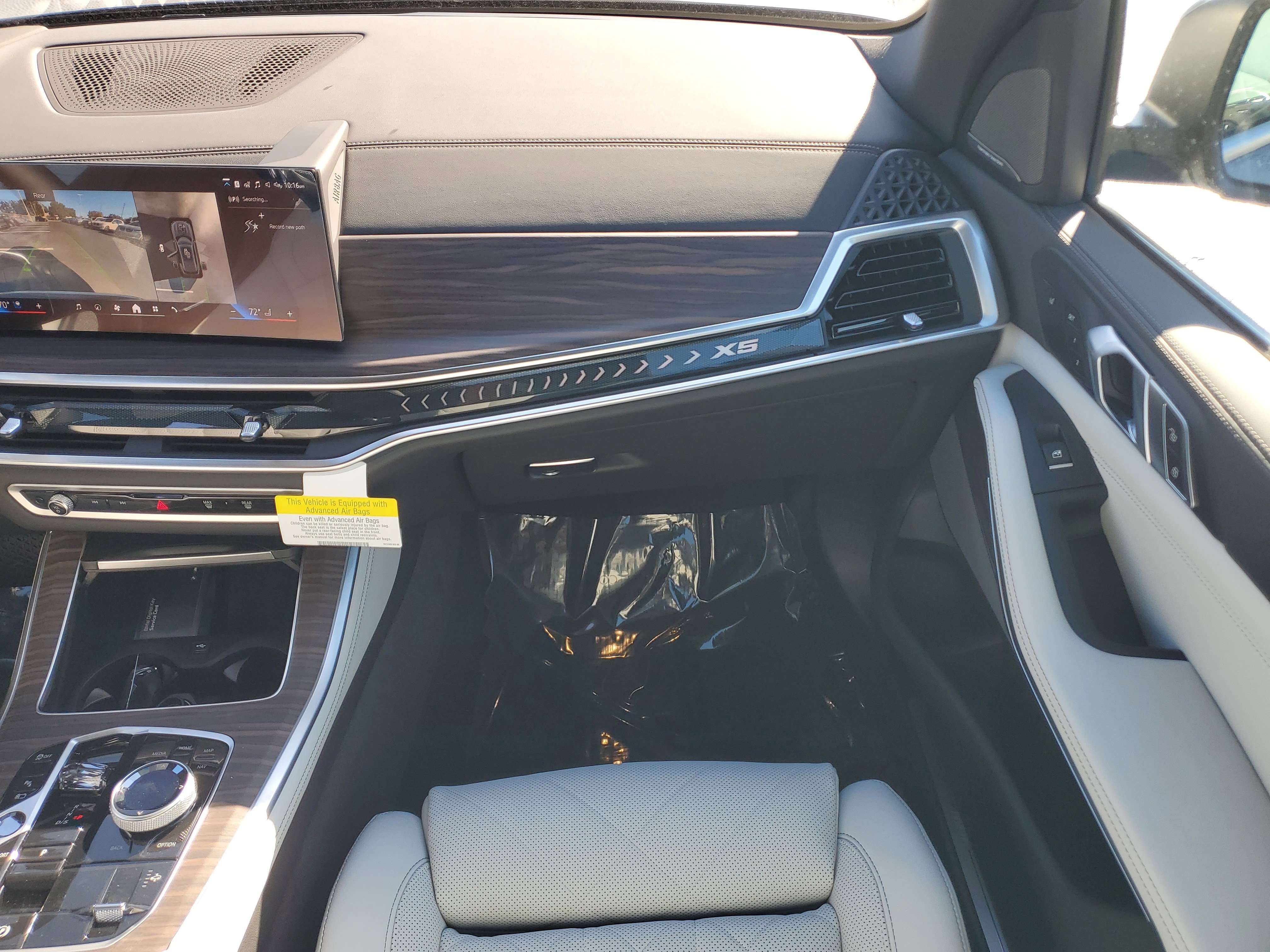 New 2026 BMW X5 xDrive50e w/ Executive Package image 16