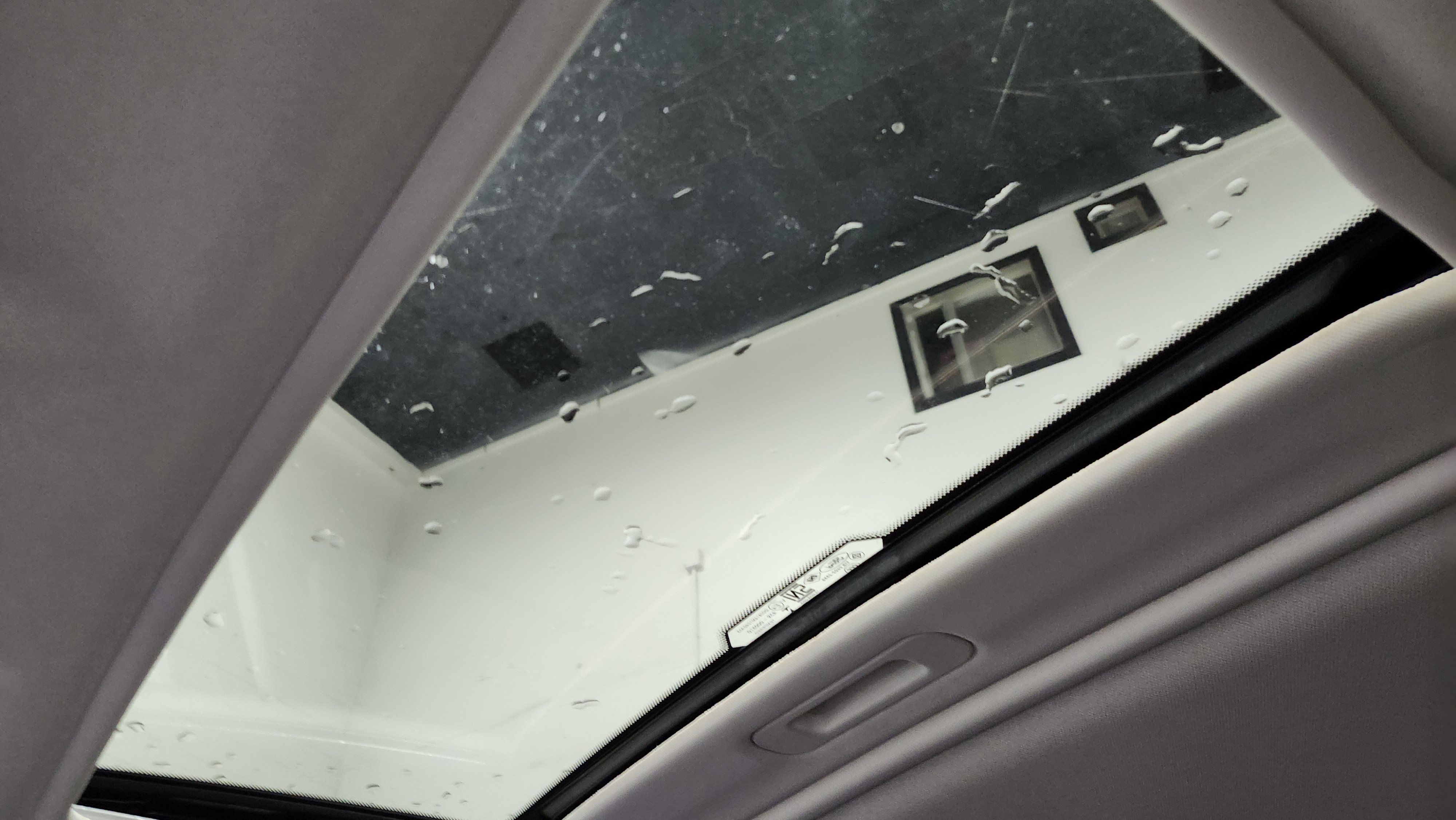 Used 2020 Ford EcoSport SE w/ SE Convenience Package image 2