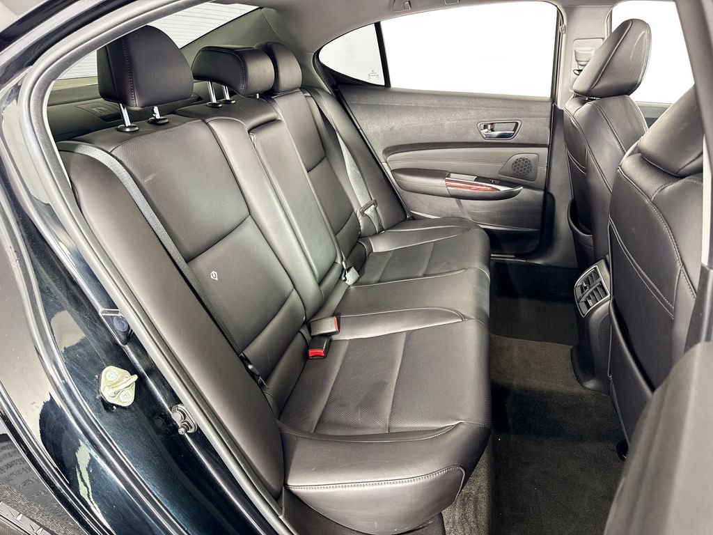 Used 2017 Acura TLX w/ Technology Package image 32