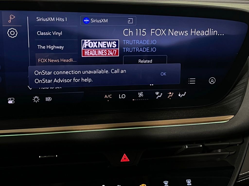 Used 2025 Buick Envision Sport Touring image 21