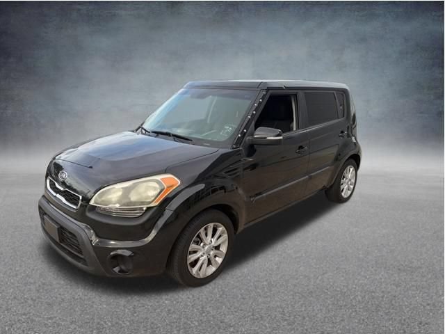 Used 2012 Kia Soul + w/ Audio Pkg FWD image 4