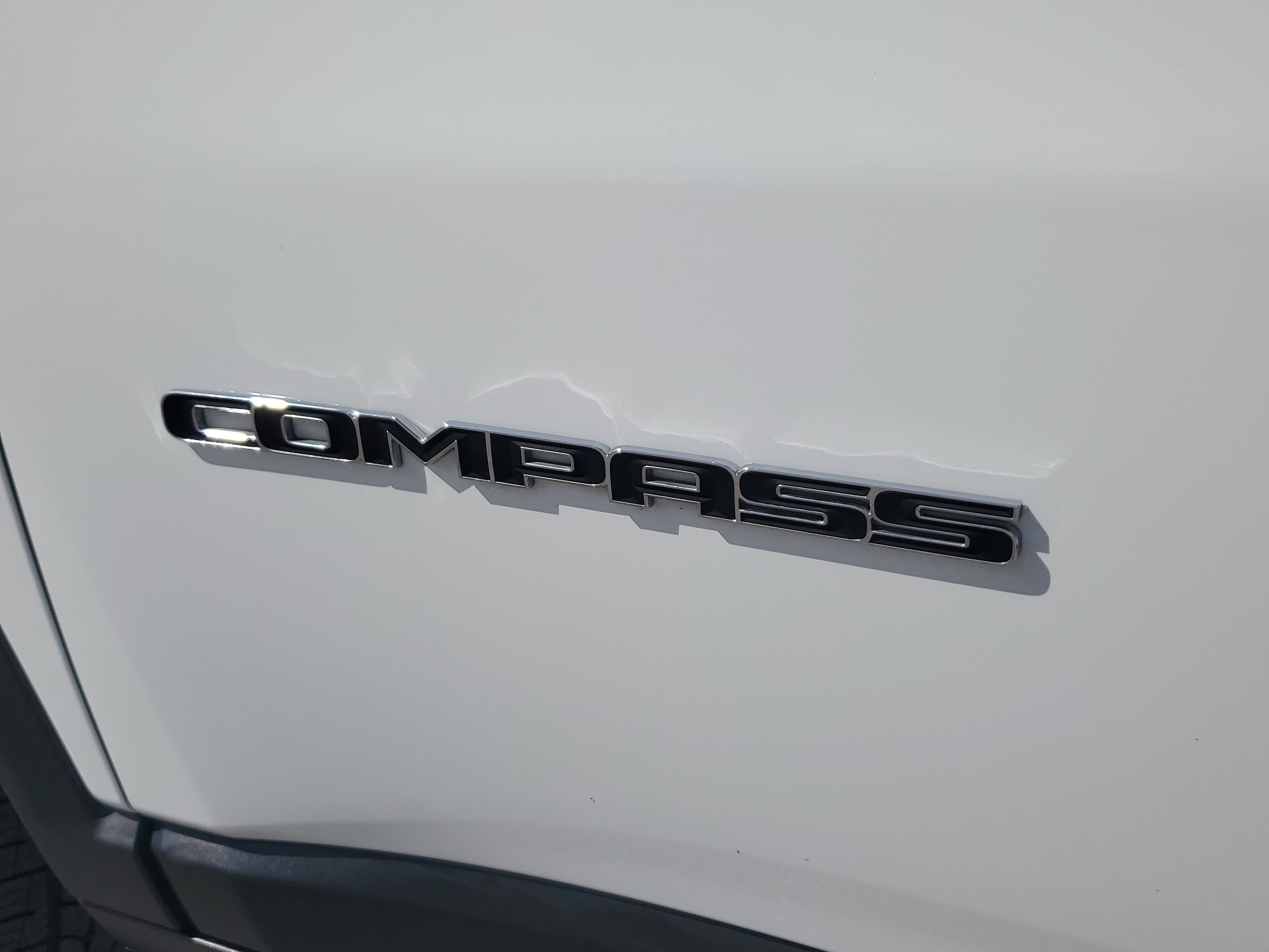 Used 2022 Jeep Compass Limited image 29