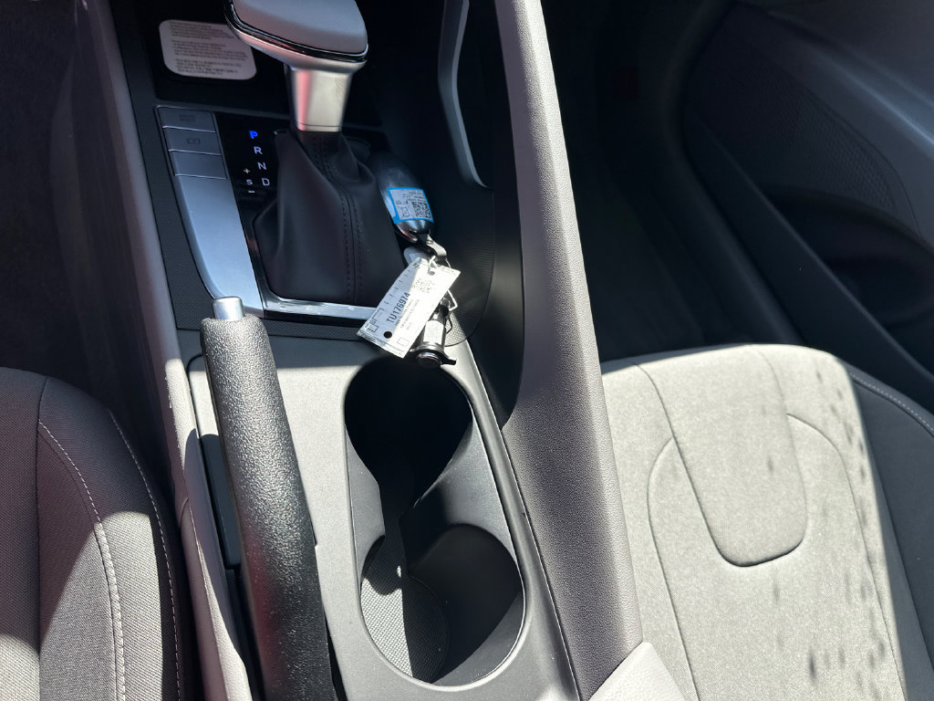 Certified 2026 Hyundai Elantra Sport FWD image 32
