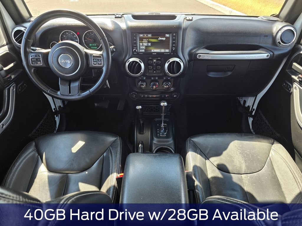 Used 2015 Jeep Wrangler Unlimited Rubicon w/ Max Tow Package AWD/4WD image 10
