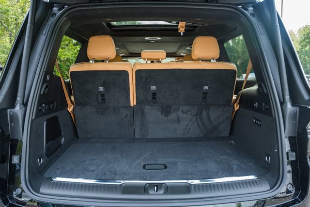 New 2026 Jeep Grand Wagoneer Summit AWD/4WD image 12