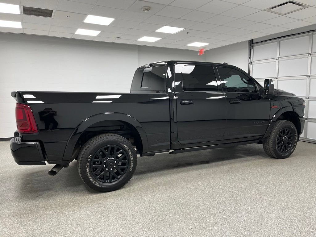 Used 2025 RAM 2500 Limited AWD/4WD image 11
