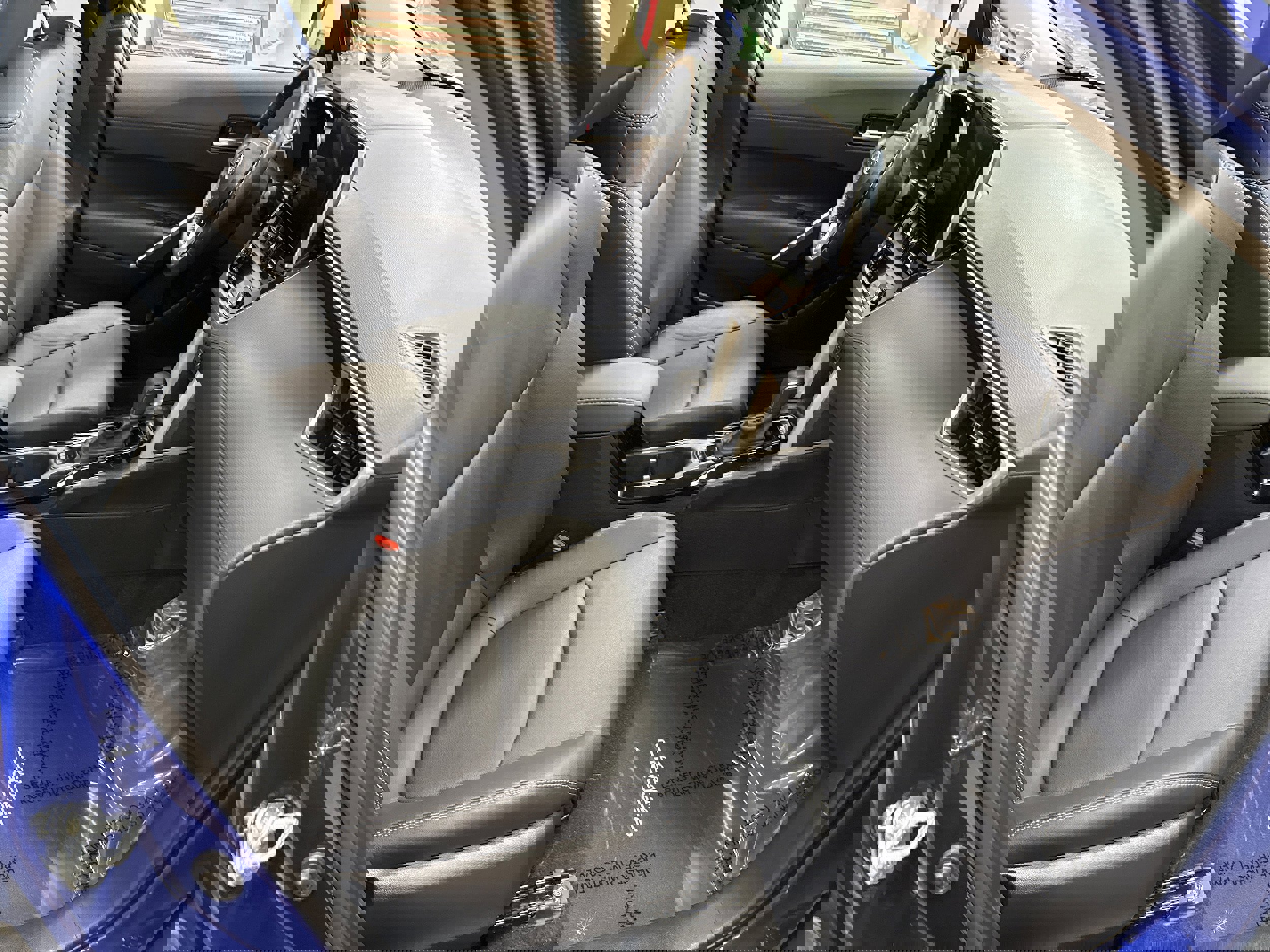 Used 2023 Toyota Corolla Cross XLE w/ Convenience Package image 16