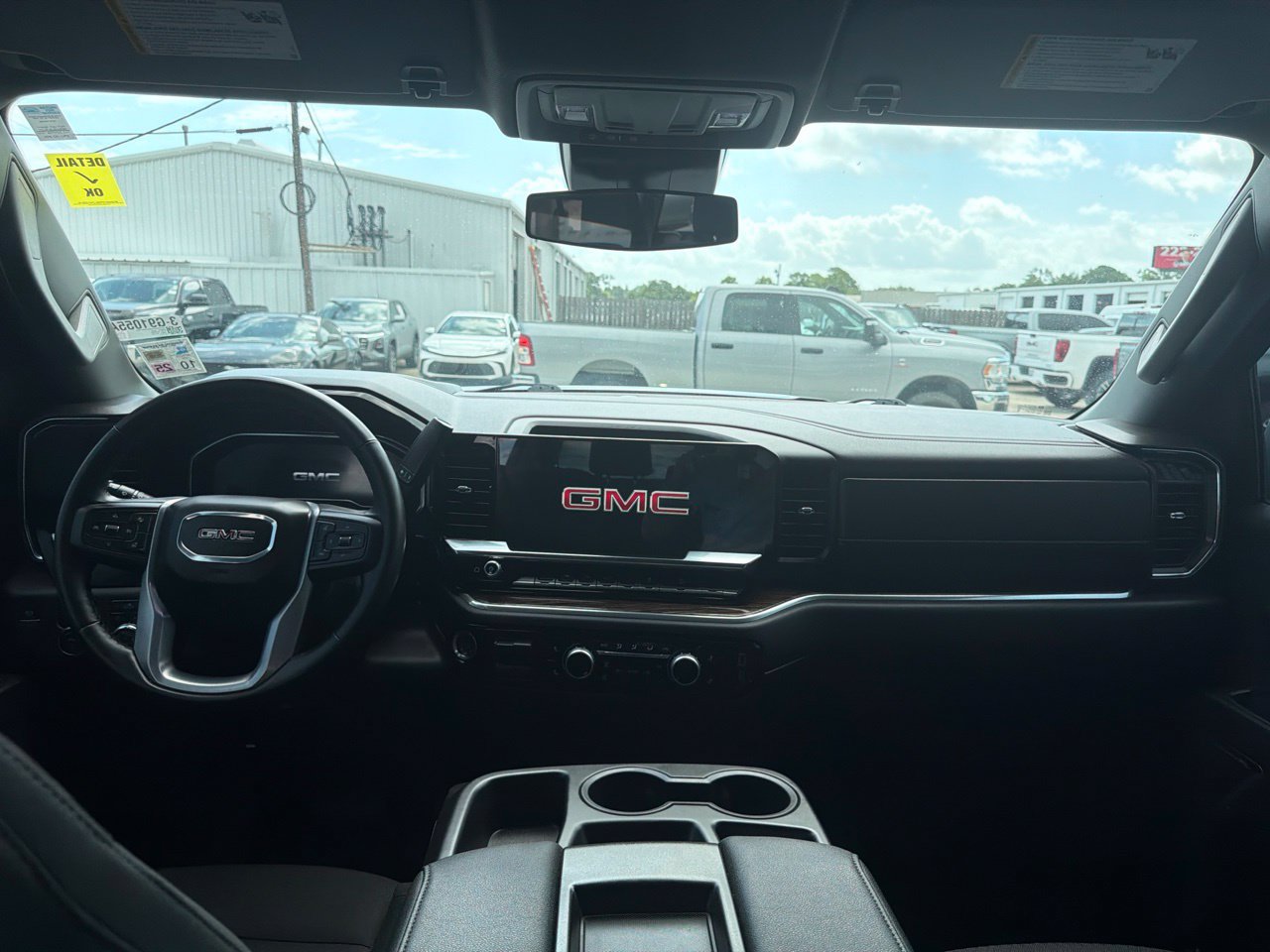 Used 2024 GMC Sierra 1500 Elevation AWD/4WD image 9