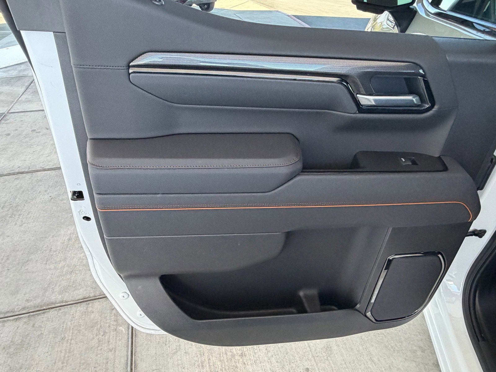 Used 2025 GMC Sierra 1500 AT4 image 20