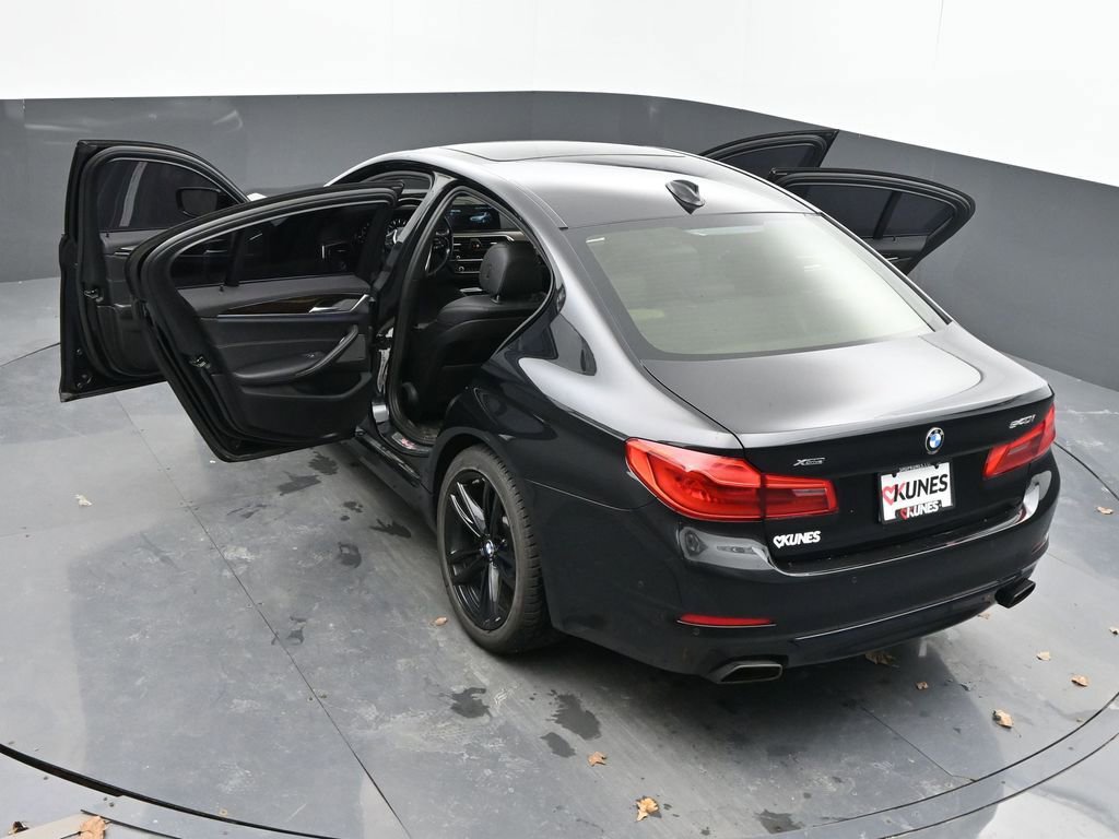 Used 2017 BMW 540i xDrive image 46