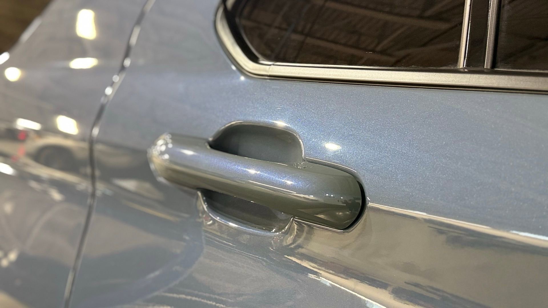 Used 2025 Ford Explorer Active w/ Active Comfort Package image 15