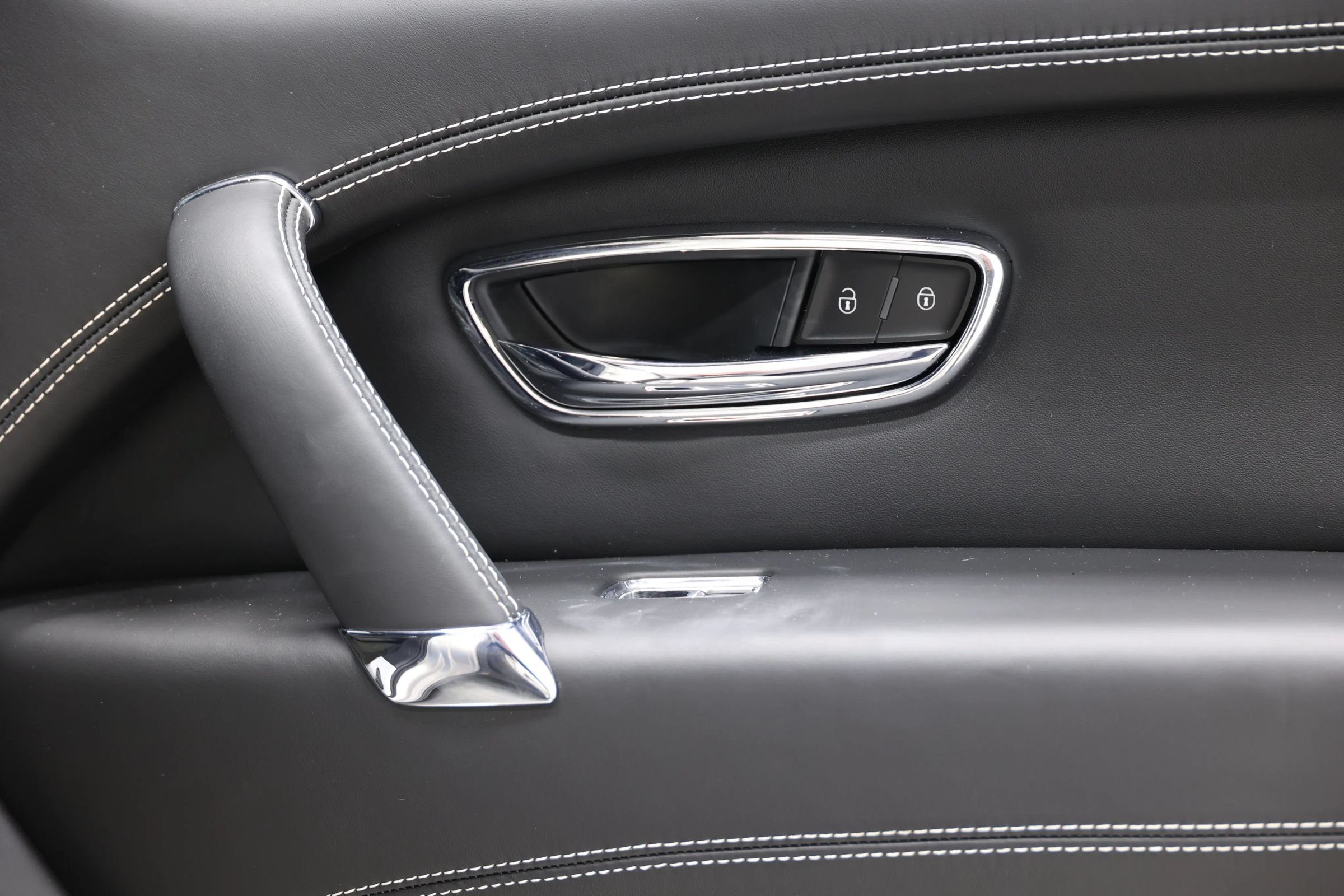 Used 2018 Bentley Bentayga Onyx Edition AWD/4WD image 86