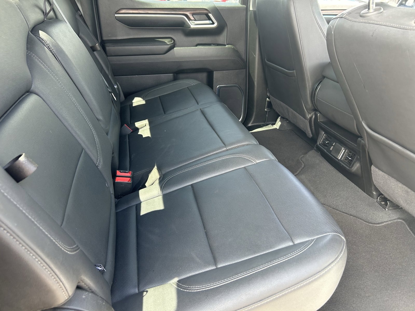 Certified 2024 GMC Sierra 1500 SLT image 13