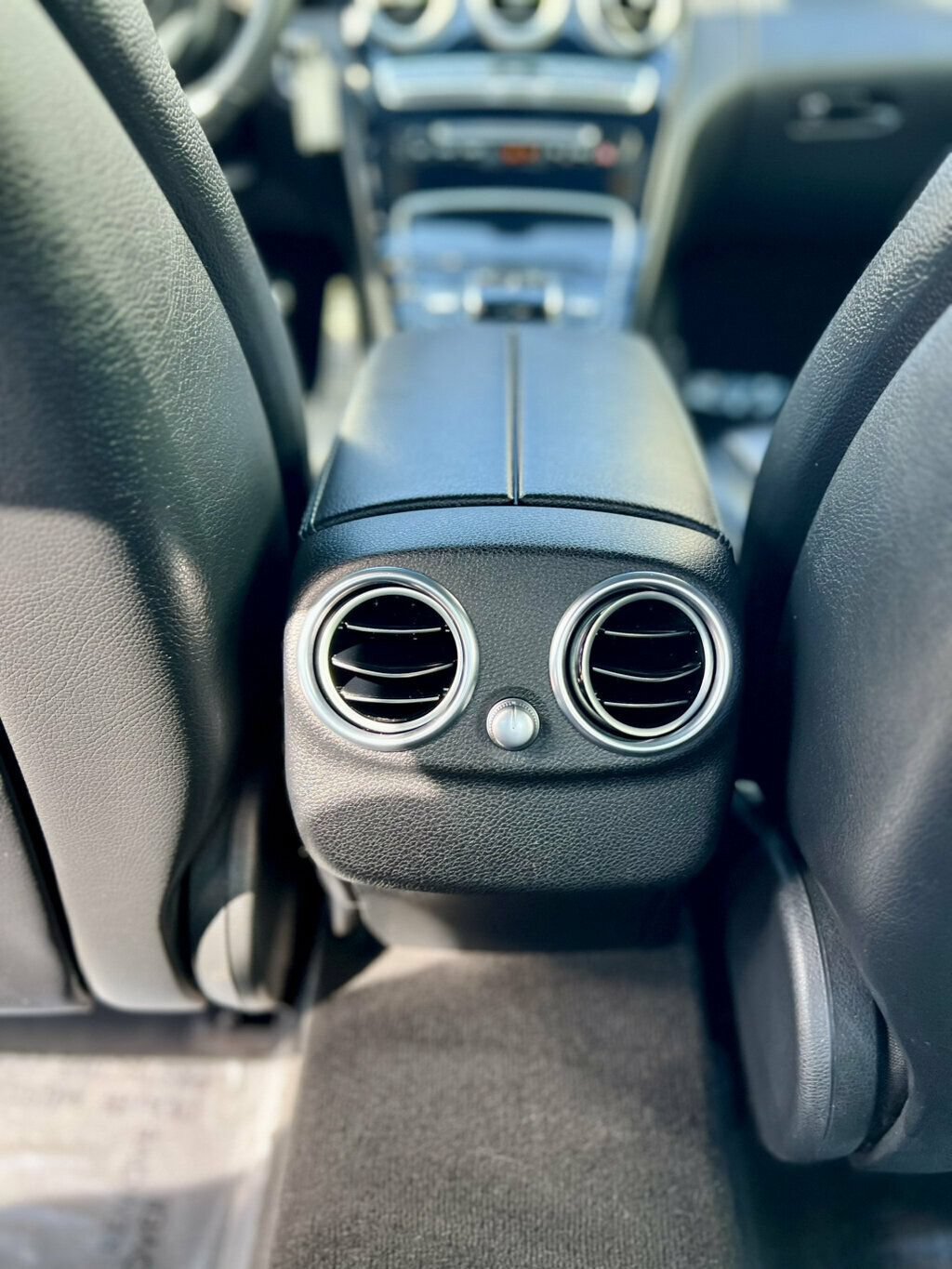 Used 2015 Mercedes-Benz C 300 4MATIC Sedan image 19
