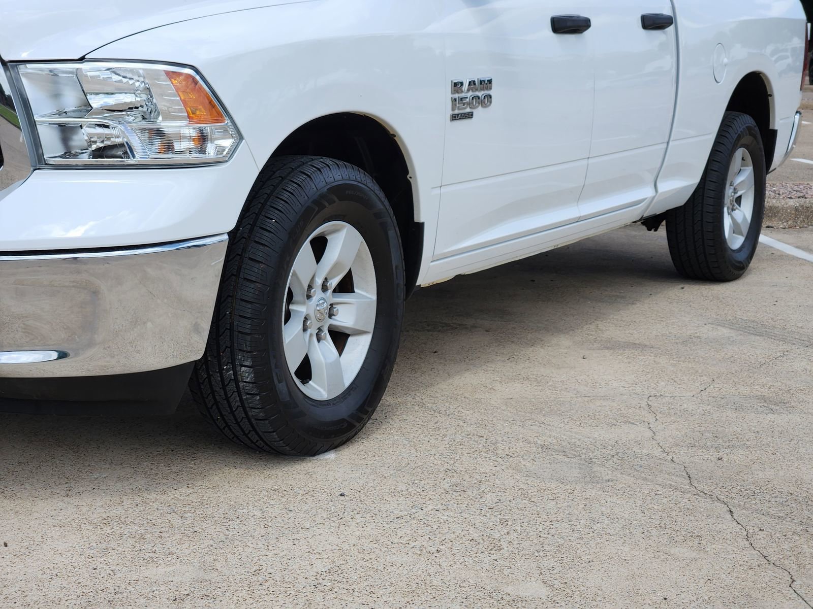 Used 2020 RAM 1500 Tradesman w/ Chrome Plus Package image 9