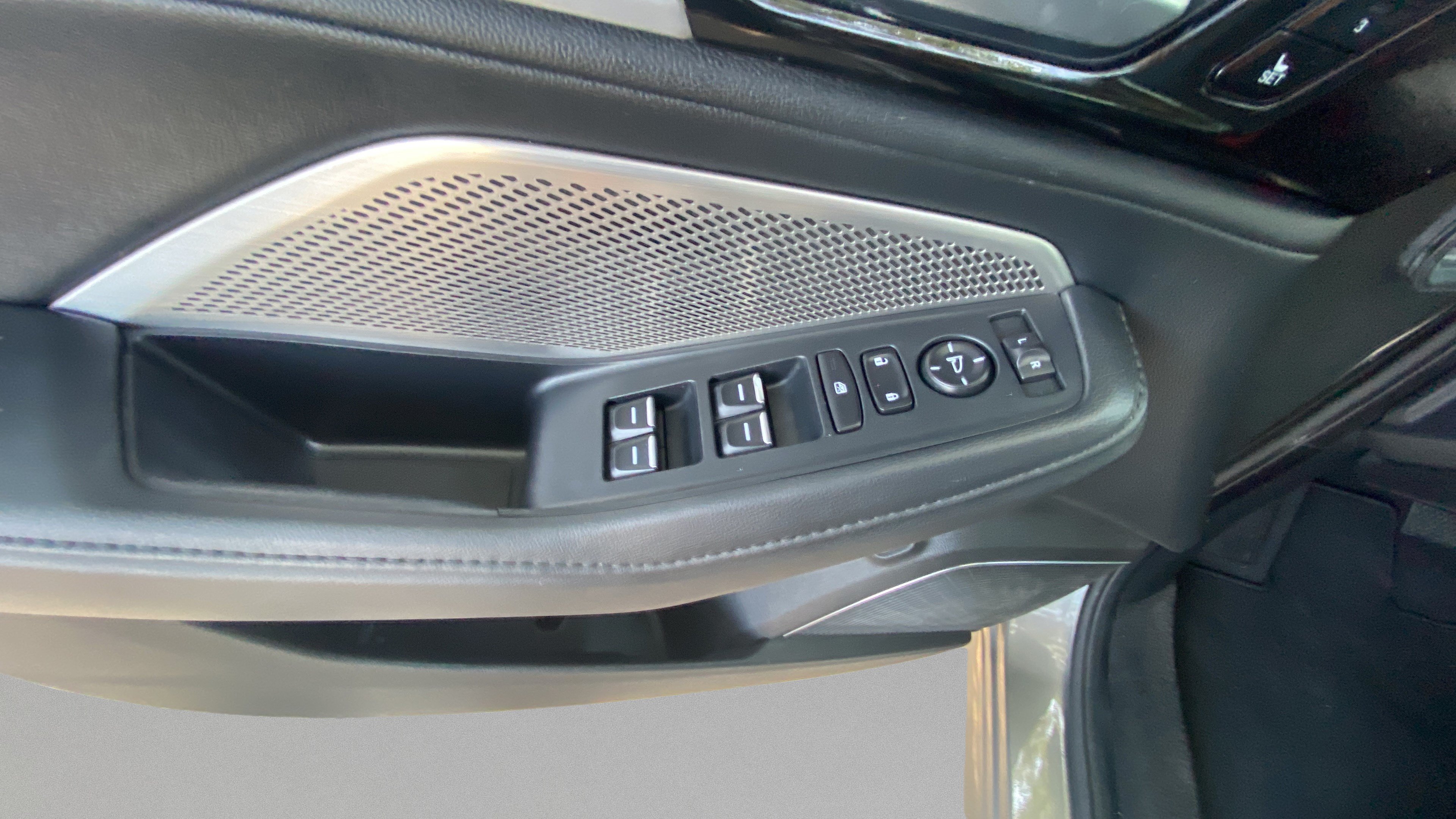 Certified 2023 Acura MDX FWD image 13