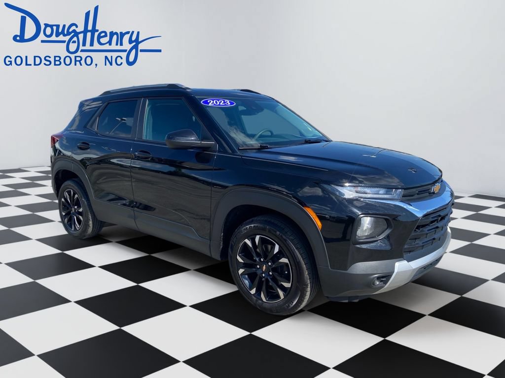 Used 2023 Chevrolet TrailBlazer LT AWD/4WD image 7