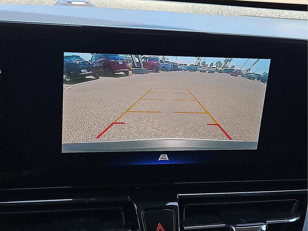 Used 2025 Chevrolet TrailBlazer LT FWD image 14