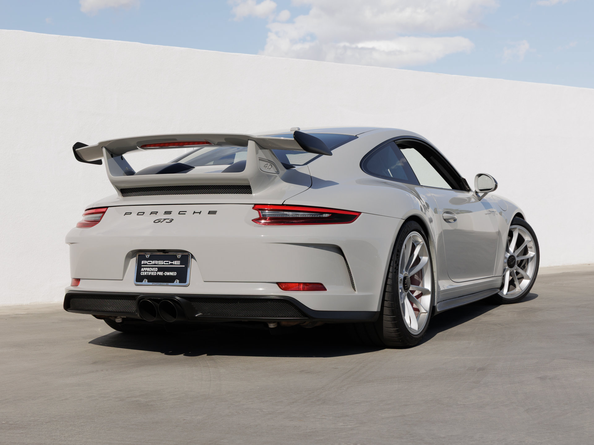 Used 2018 Porsche 911 GT3 RWD image 7