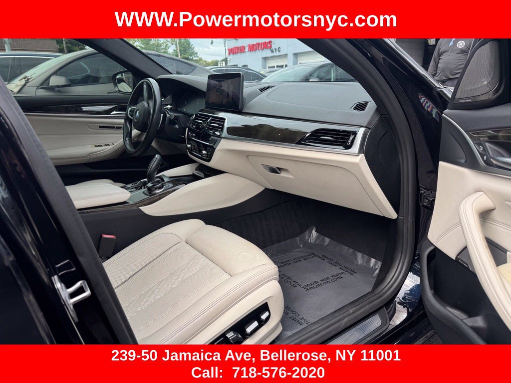 Used 2021 BMW 530i w/ Executive Package RWD image 26