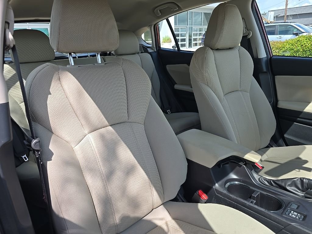 Used 2017 Subaru Impreza 2.0i Premium image 31