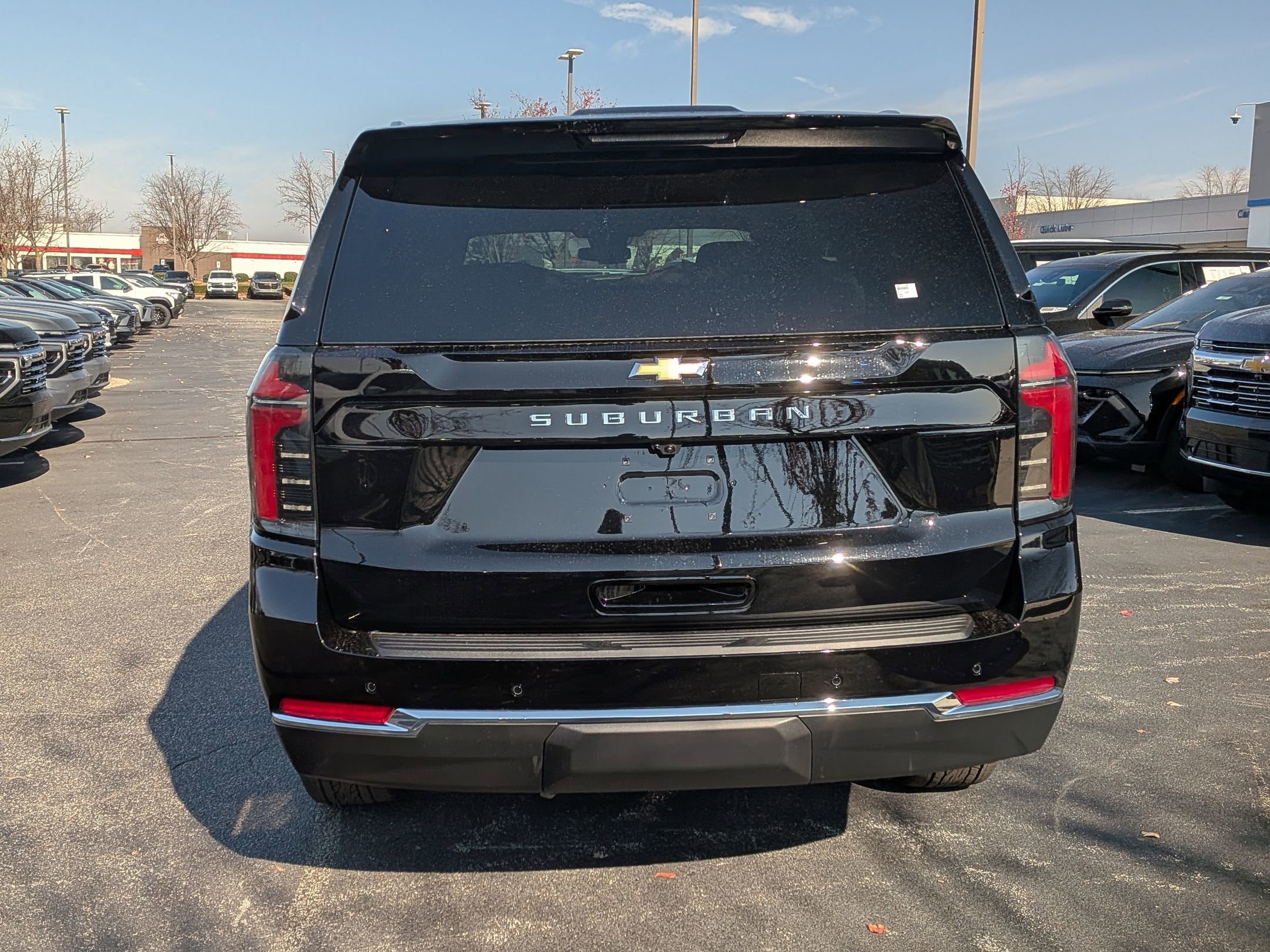 New 2026 Chevrolet Suburban LS image 7