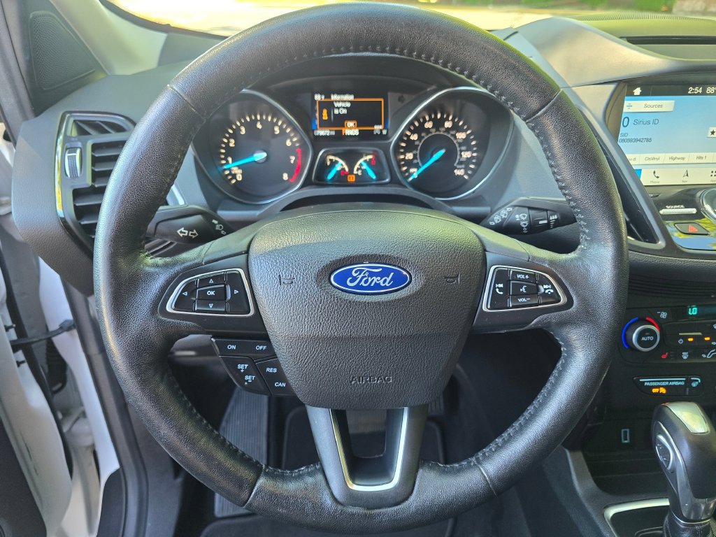 Used 2018 Ford Escape Titanium AWD/4WD image 26