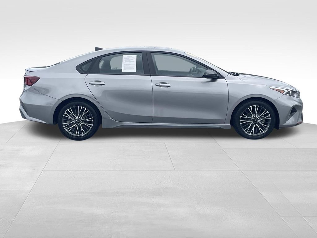 Used 2024 Kia Forte GT-Line w/ GT-Line Premium Package FWD video 2