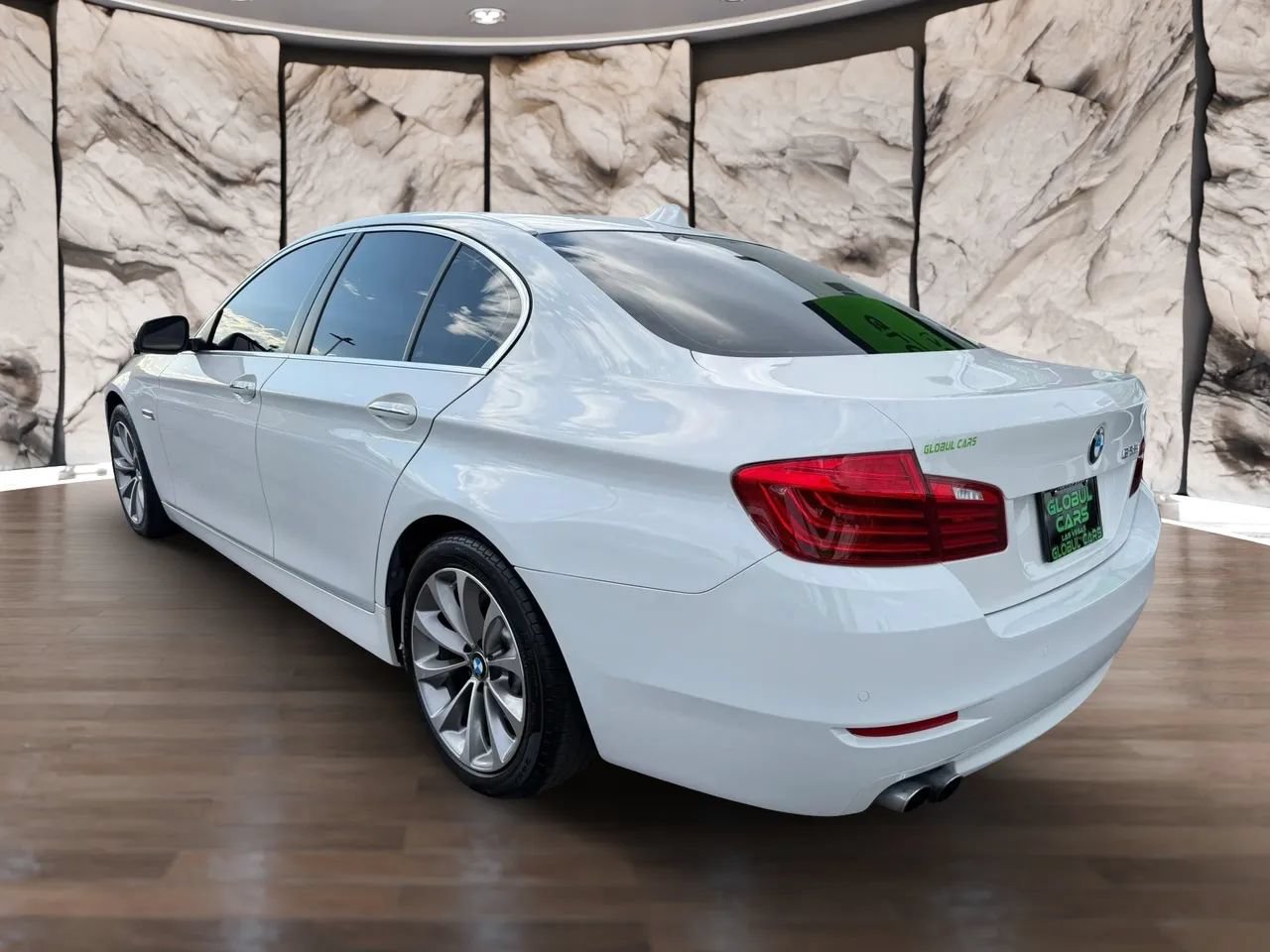 Used 2016 BMW 528i Sedan RWD image 7