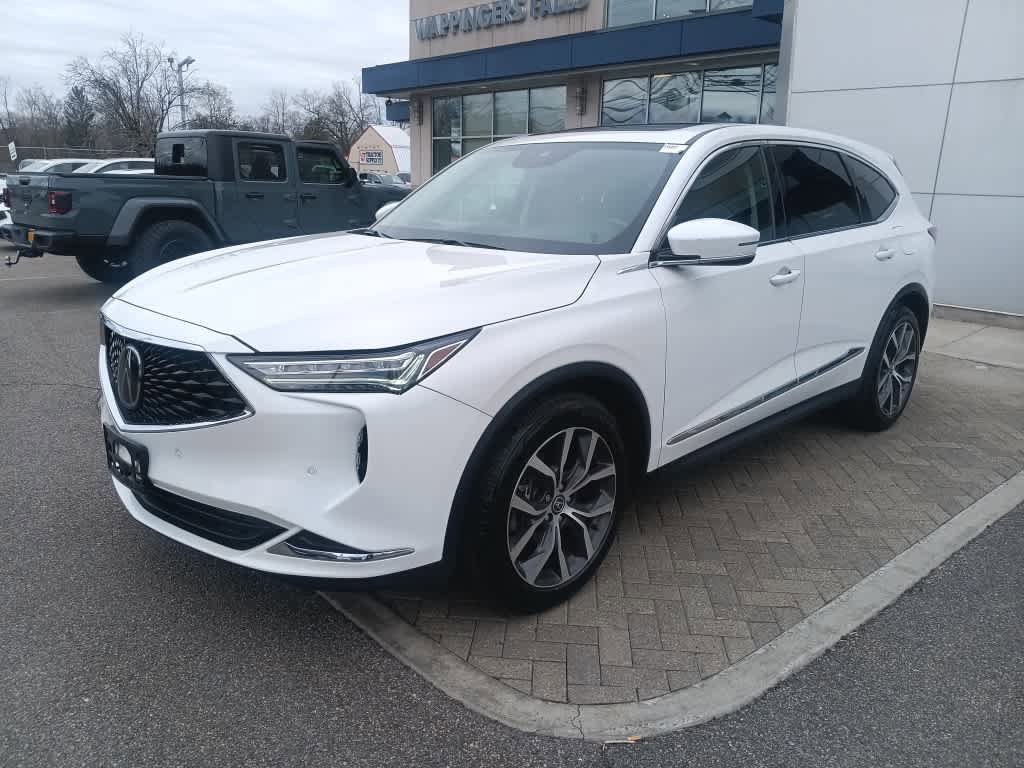 Used 2023 Acura MDX SH-AWD w/ Technology Package image 2