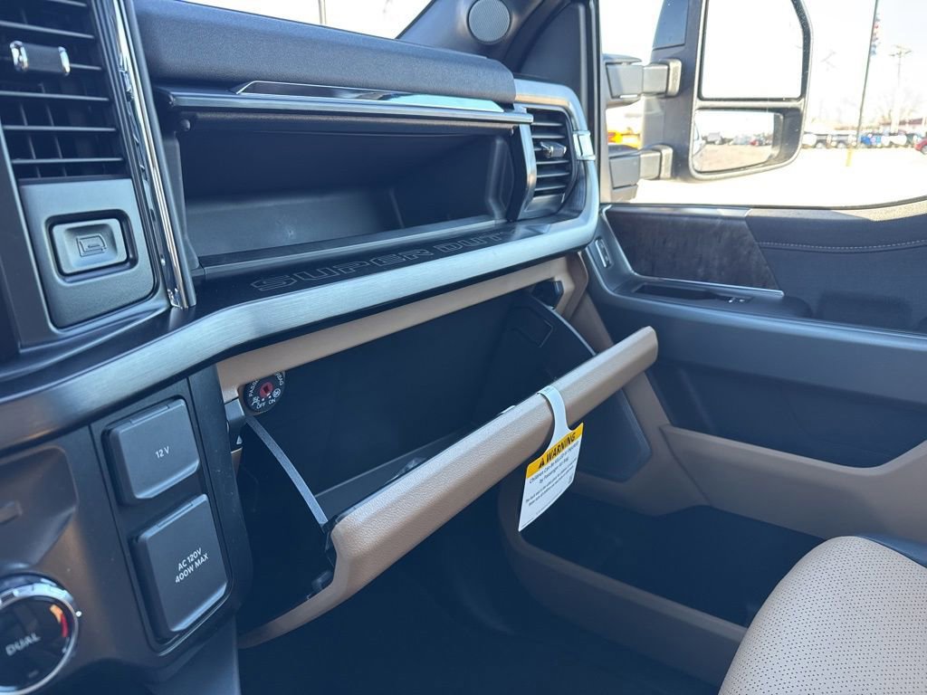 New 2026 Ford F250 Lariat w/ Black Appearance Package image 51