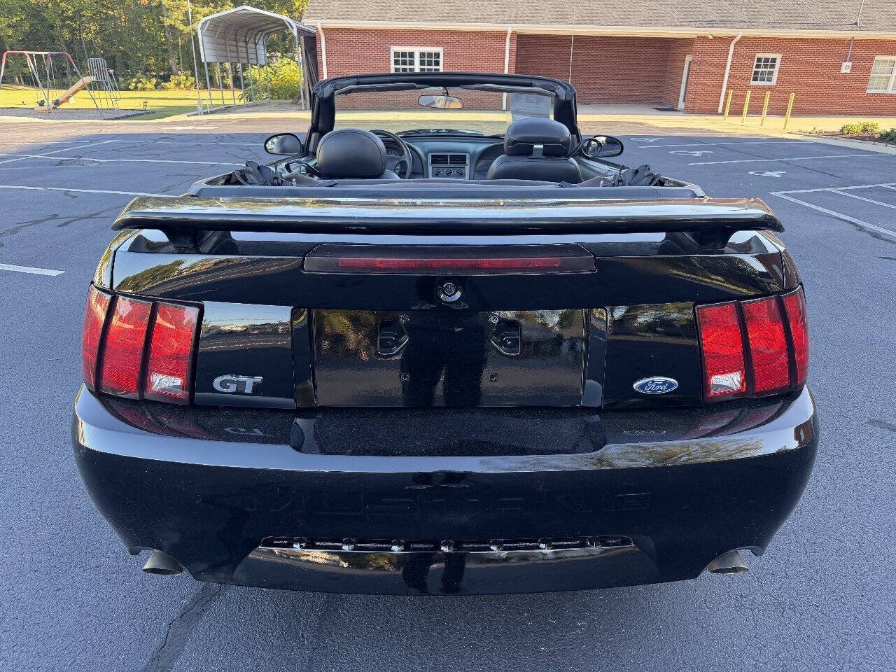 Used 2004 Ford Mustang GT RWD image 12