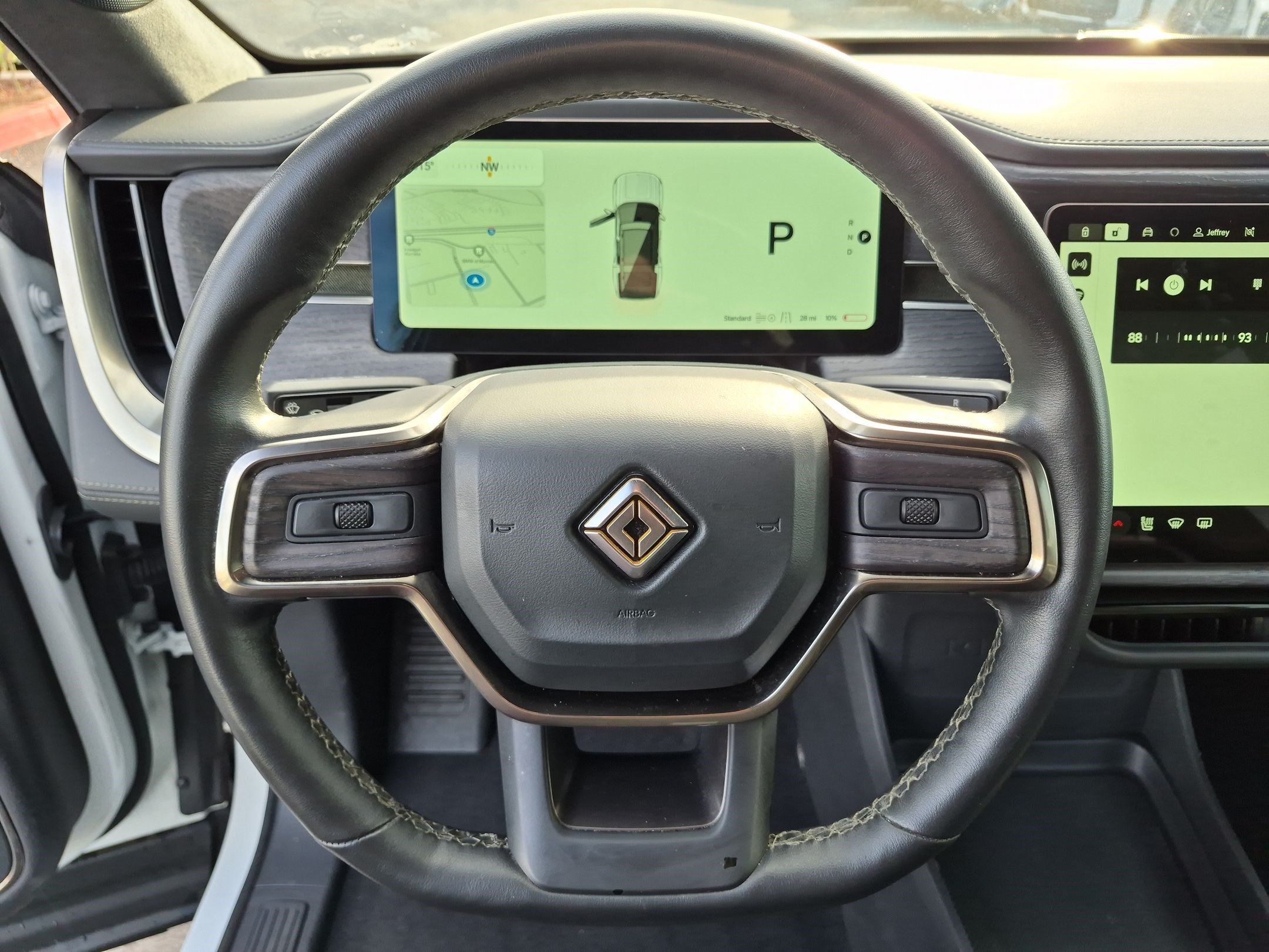 Used 2025 Rivian R1S Adventure AWD/4WD image 18