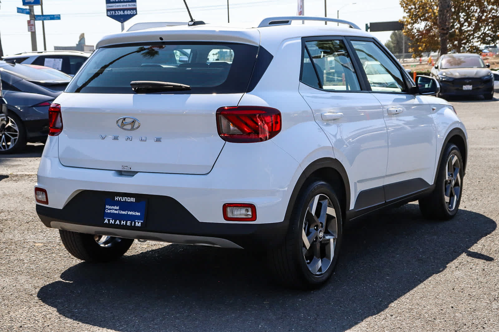 Used 2026 Hyundai Venue SEL FWD image 7